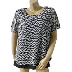 ALFRED DUNNER Womens Size Large Short Sleeve Lined Black White Scoop Neck Shirt